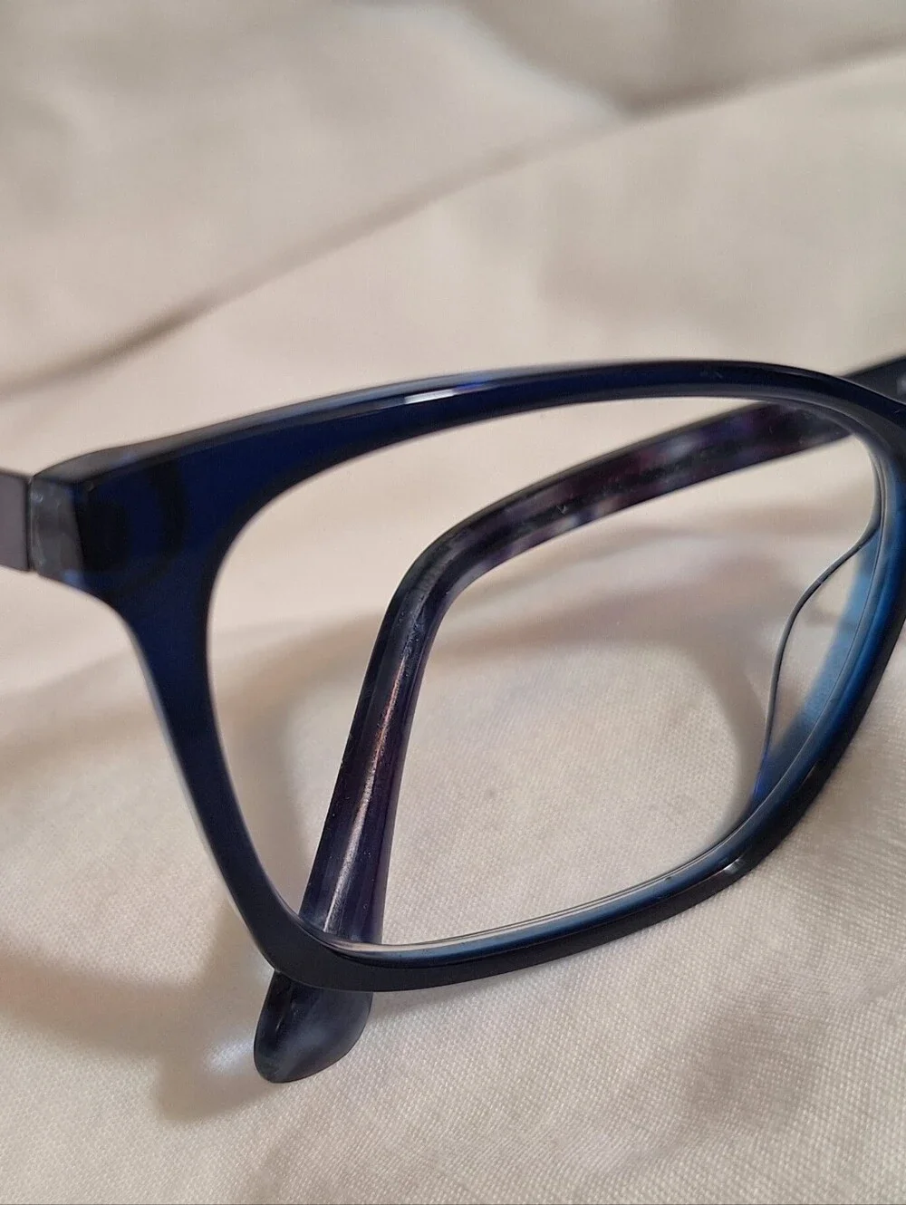 Issac Mizrahi Eyeglass Frames